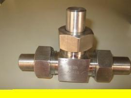 焊接式管接頭、液壓管接頭、高壓接頭 選購(gòu)指南與金永鑫液壓設(shè)備配件解析